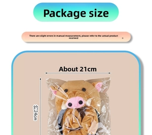 Detail view of plush brown pig headband with size specifications in 21x24cm dimensions