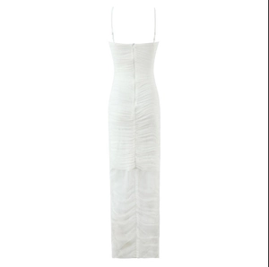Robe longue moulante en mesh blanc froncé avec fines bretelles élégantes pour femmes