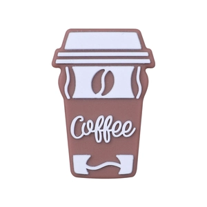 Cuenta de silicona con forma de taza de café marrón y blanca para sujetachupetes