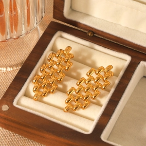 Boucles d'oreilles créoles en acier inoxydable doré style bracelet de montre