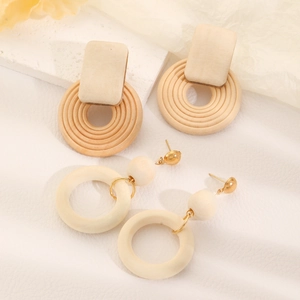 Minimalist geometric wooden earrings with natural wood grain and golden metal accents