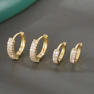 Luxury Huggie Hoop Earrings Copper Zircon Pavé Inlaid Geometric Round Fashion Elegant Jewelry For Women Gold Silver Tone