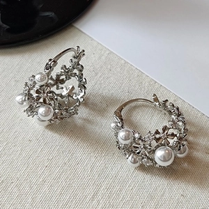 Silver hollow flower basket earrings with pearls and crystals in Korean minimalist style