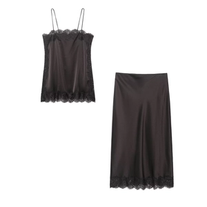 Tenues De Mode Élégantes Pour Femmes Haut À Camisole En Satin Et Dentelle Et Jupe Maxi Sans Manches Noir