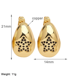 Detailed view of water drop heart earrings showing 21mm size and copper material