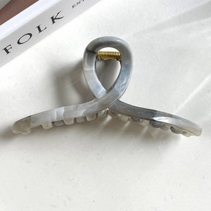 11cm Haarklammer mit Marmormuster und Tintenstil Design für elegantes Haarstyling