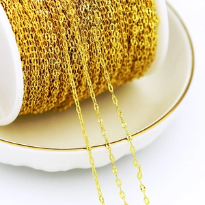 Detail of 18K gold-plated copper chain rolls for DIY jewelry making accessories
