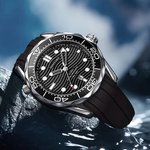Men's professional stainless steel diving watch with black wave pattern dial and rubber strap