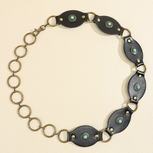 Cintura bohémien in pelle nera con borchie turchesi e anelli in metallo bronzo