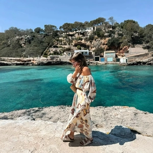 Damen Schulterfreies Urlaubs-Set mit Blumendruck, Puffärmeln und A-Linien-Rock