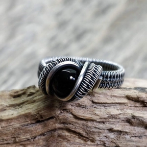 Vintage braided knot men's punk ring with black onyx stone in silver alloy setting