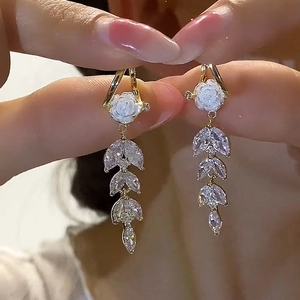 Exquisite gold wheat ear earrings with white roses and sparkling cubic zirconia stones