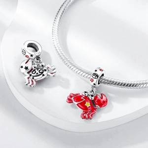 Luminous red crab charm in S925 silver for zodiac bracelets featuring a star pattern