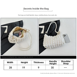 Detailed size chart for bubble pleated shoulder bag showing 28cm width and 19cm height