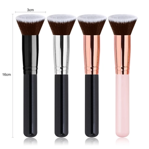 Detailed view of flat top foundation brushes with 16cm total length and 3cm head width
