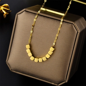 Minimalist Titanium Steel Gold Plated Cube Pendant Necklace Geometric Clavicle Chain Jewelry For Women Daily Fashion Accessories