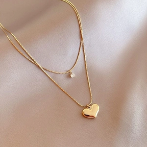 Collana a doppio strato in acciaio inossidabile placcata oro 18K con cuore su seta