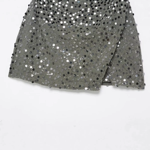 Funkelnder Pailletten-Minirock mit Stickereien in dunkelgrauem Polyester-Stoff