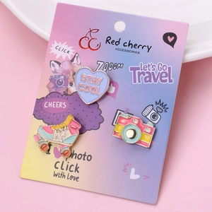 Lot de 3 broches de voyage avec cœur Stay Cool, patin à roulettes et appareil photo