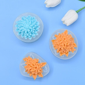 Silicone flower molds for lilies and chrysanthemums used in fondant cake decoration