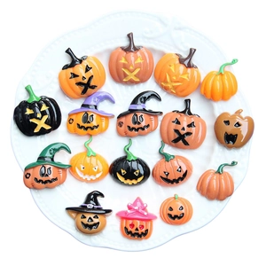 Set di ciondoli a forma di zucca in resina per DIY Halloween e accessori per capelli