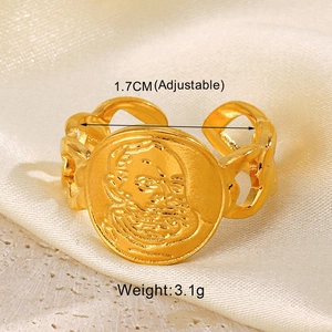 Detailed close-up of 18K gold-plated chain ring with an adjustable portrait coin relief