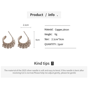 Detail specifications of C-shaped geometric hoop earrings with zircon and silver needles