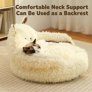 Alpaca-shaped plush pet bed for cats and dogs with soft fleece and neck support