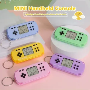 Mini console di gioco Tetris portachiavi in colori macaron con schermo LCD e pulsanti attivi