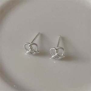 Minimalist 925 sterling silver heart-shaped pretzel knot stud earrings in a sleek design