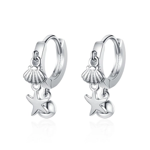Minimalistische S925 Silber-Ohrringe mit polierten Seestern- und Muschelanhängern