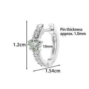 Boucles d'oreilles créoles étoile zircon vert menthe argentées de 1,2 cm de haut