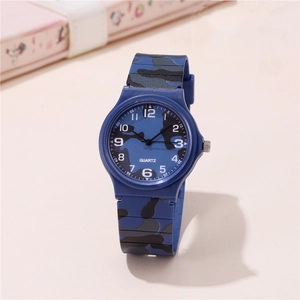Blue camouflage quartz sport watch for students with analog dial and resin strap