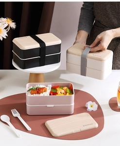 Three-color double-layer Japanese bento boxes with wooden lids and elastic bands