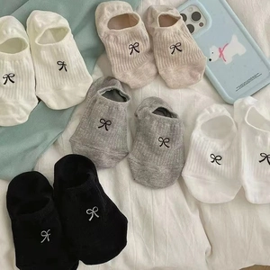 Pack of 4 Japanese retro jacquard low cut cotton socks with cute bowknot detail