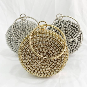 Eleganti borse da sera con strass e manici tondi in metallo oro argento e grigio