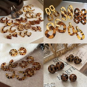 Vintage Leopard Print Earrings With Silver Earring Post Retro Tortoiseshell Resin Geometric Studs For Women