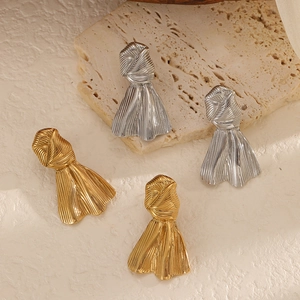 Vintage Bow Stud Earrings Women 18K Gold Plated 304 Stainless Steel Twisted Texture Palace Style Niche Artistic Jewelry