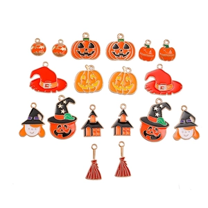 10Pcs Halloween DIY charms with pumpkins and witch hats in gold plated enamel finish