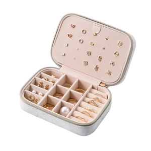 Portable velvet jewelry travel case with zipper for earrings and rings storage