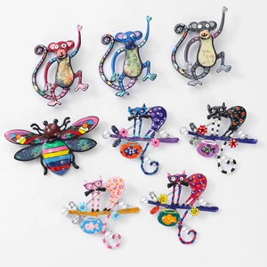 Cartoon Cat Monkey Animal Enamel Brooch Pin Cute Zinc Alloy Drip Oil Rhinestone Artificial Pearl Badge For Women Jewelry Gift