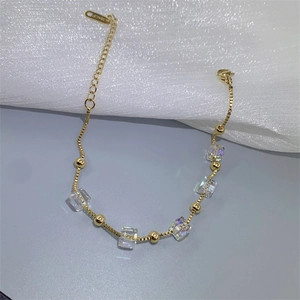 Elegant 18K gold plated bracelet with iridescent square crystals and adjustable chain