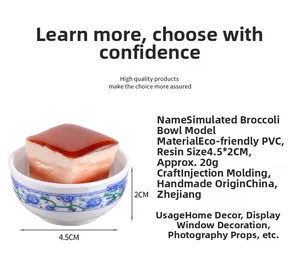 Detailed view of realistic 4.5x2cm broccoli and pork food model with dimensions and specs