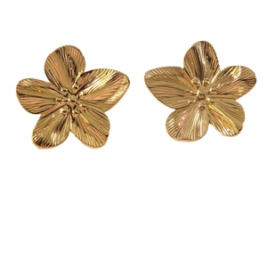 Golden five-petal flower stud earrings with vintage textured surface and ribbed petals