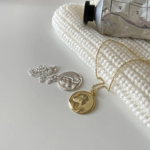 925 Sterling Silver Portrait Relief Coin Pendant Necklace 18K Gold Plated Vintage Elegant Jewelry For Women
