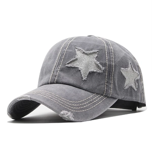 Détails de la casquette de baseball en coton gris vieilli avec étoile en paillettes