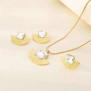 Set gioielli vintage placcato oro 18K con collana a ventaglio, orecchini e anello