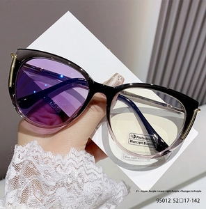 Cat eye photochromic glasses frame with blue light blocking lenses in black purple gradient