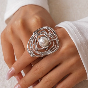 Irregular Hollow Round Open Ring Alloy Imitation Artificial Pearl Exaggerated Artistic Statement Jewelry For Women