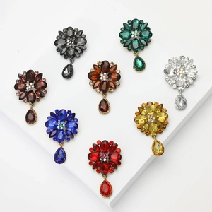 Vintage Luxury Alloy Rhinestone Flower Brooch With Waterdrop Pendant For Women Banquet Wedding Dress Suit Accessories Jewelry